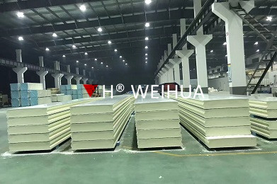 巖棉夾芯板性能優(yōu)異的建筑應(yīng)用材料